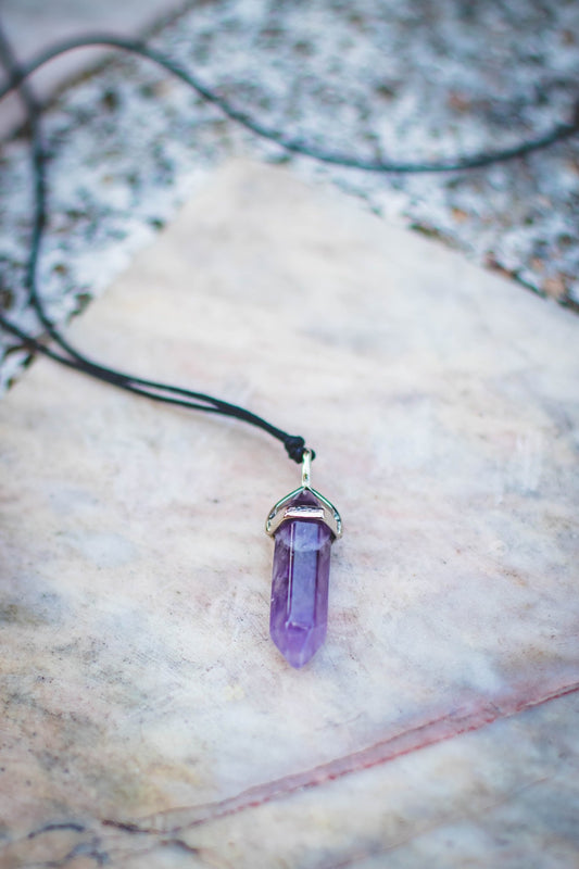 How to wear a necklace? 10 fun ways to wear a necklace that you probably didn't know about! - s o l i s t i a l