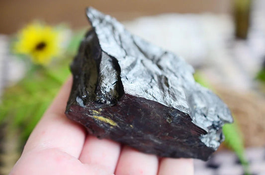 The Allure of Jet Gemstone: History, Value, and Mystique - s o l i s t i a l