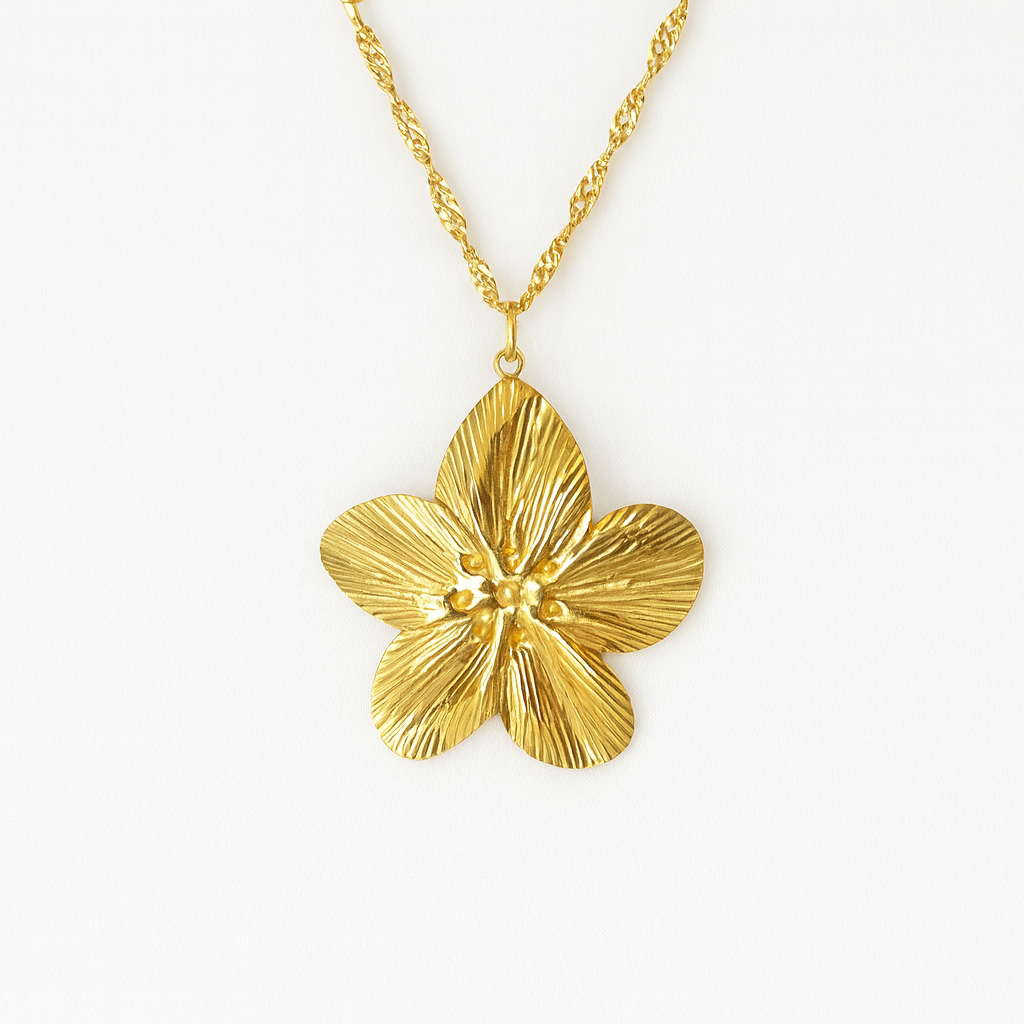 Collier avec pendentif en forme de fleur d'hibiscus en or