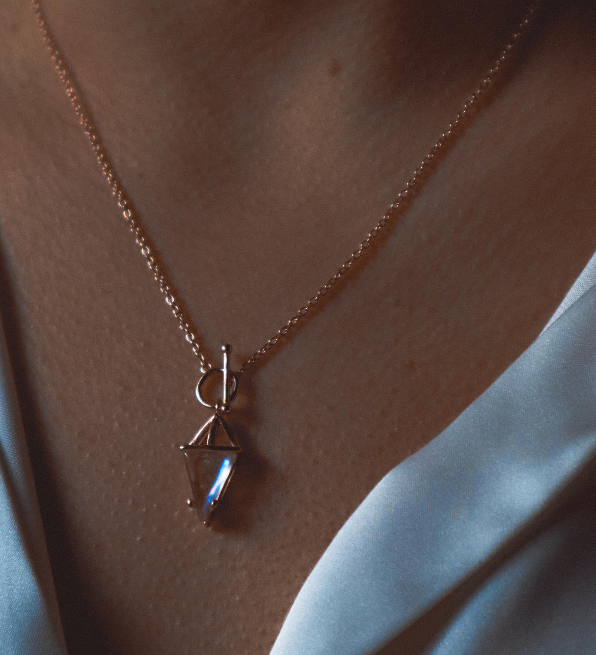 KALI Moonstone Pencil T Lock Necklace Rose Gold 925 Silver