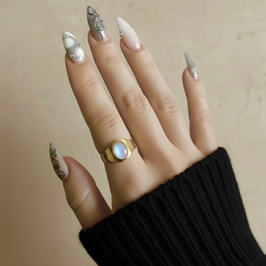 Bague SELENE en pierre de lune arc-en-ciel en or