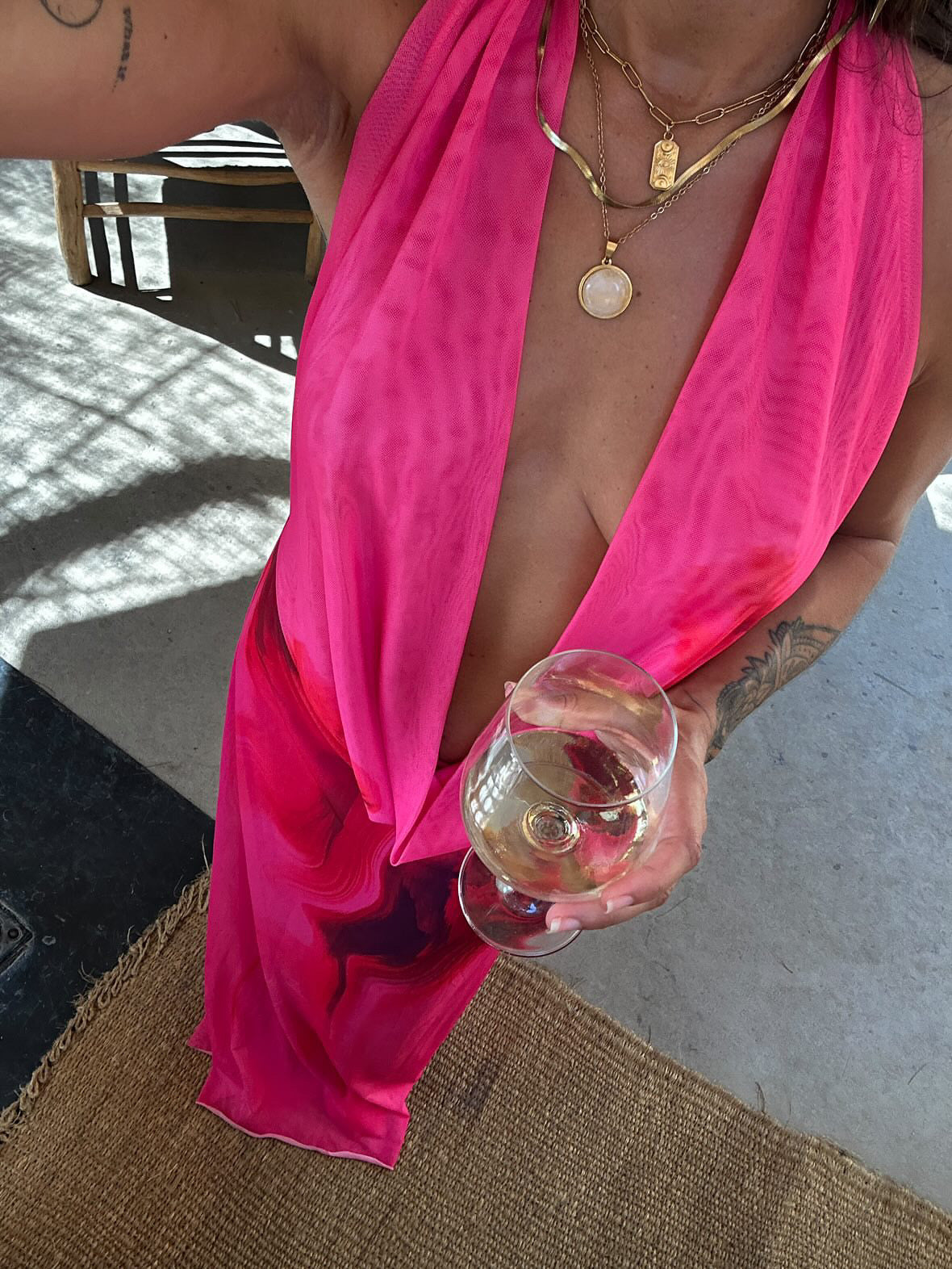 SAYA Rainbow Moonstone Pendant Necklace Gold