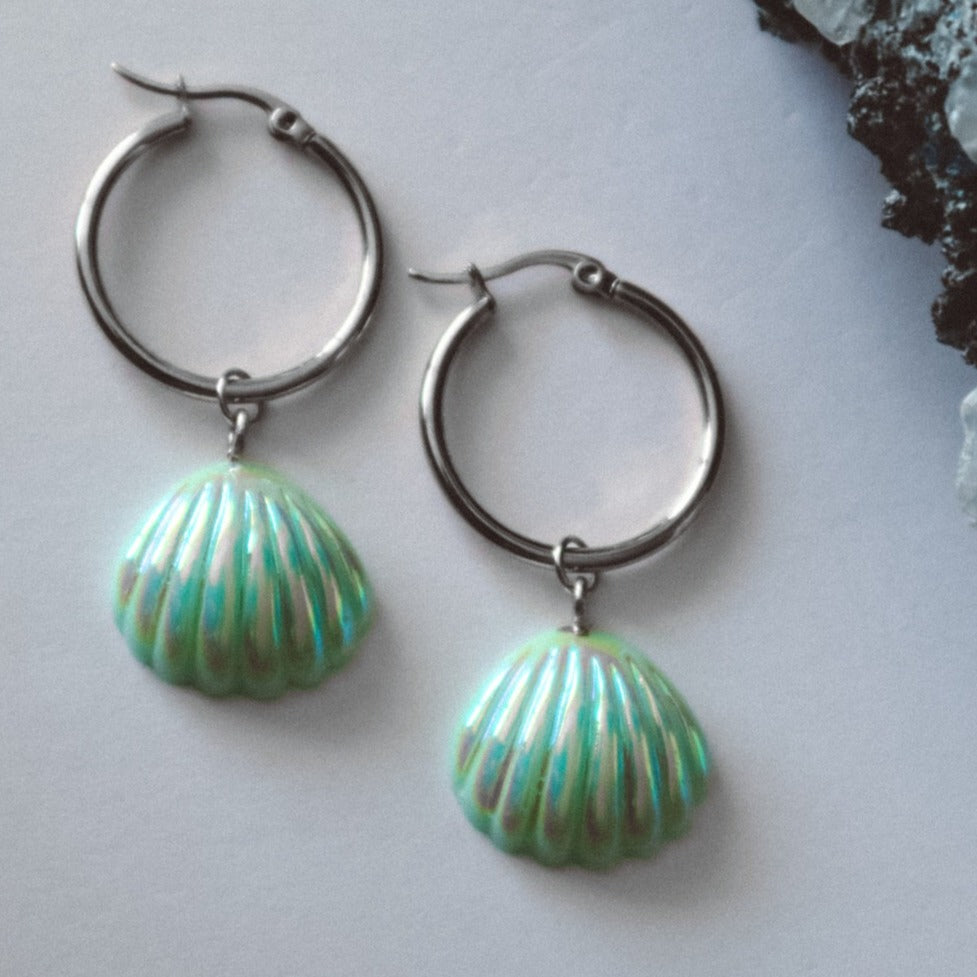 Seashell Aura Earrings - Green / Silver