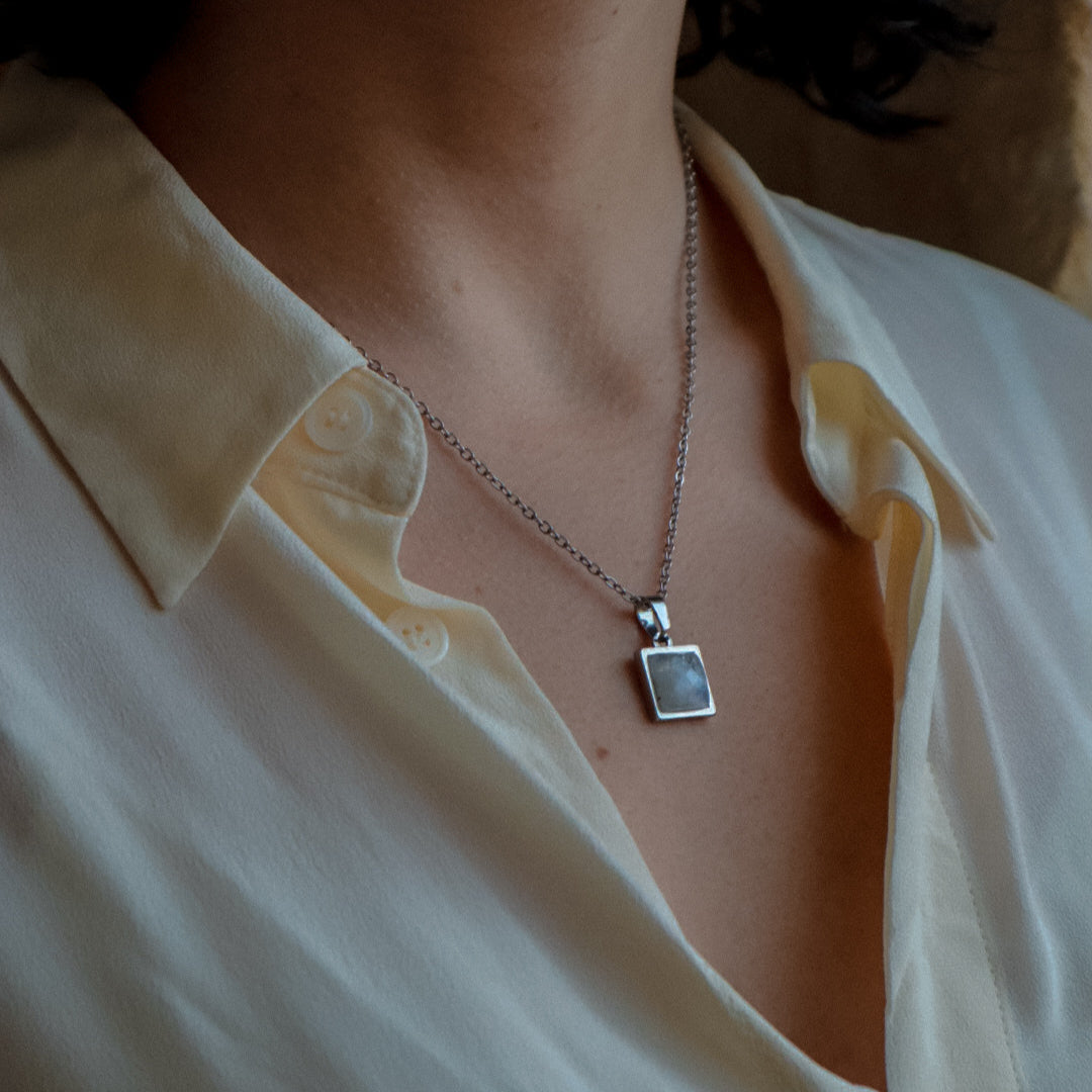 VARG Rainbow Moonstone Square Necklace Silver