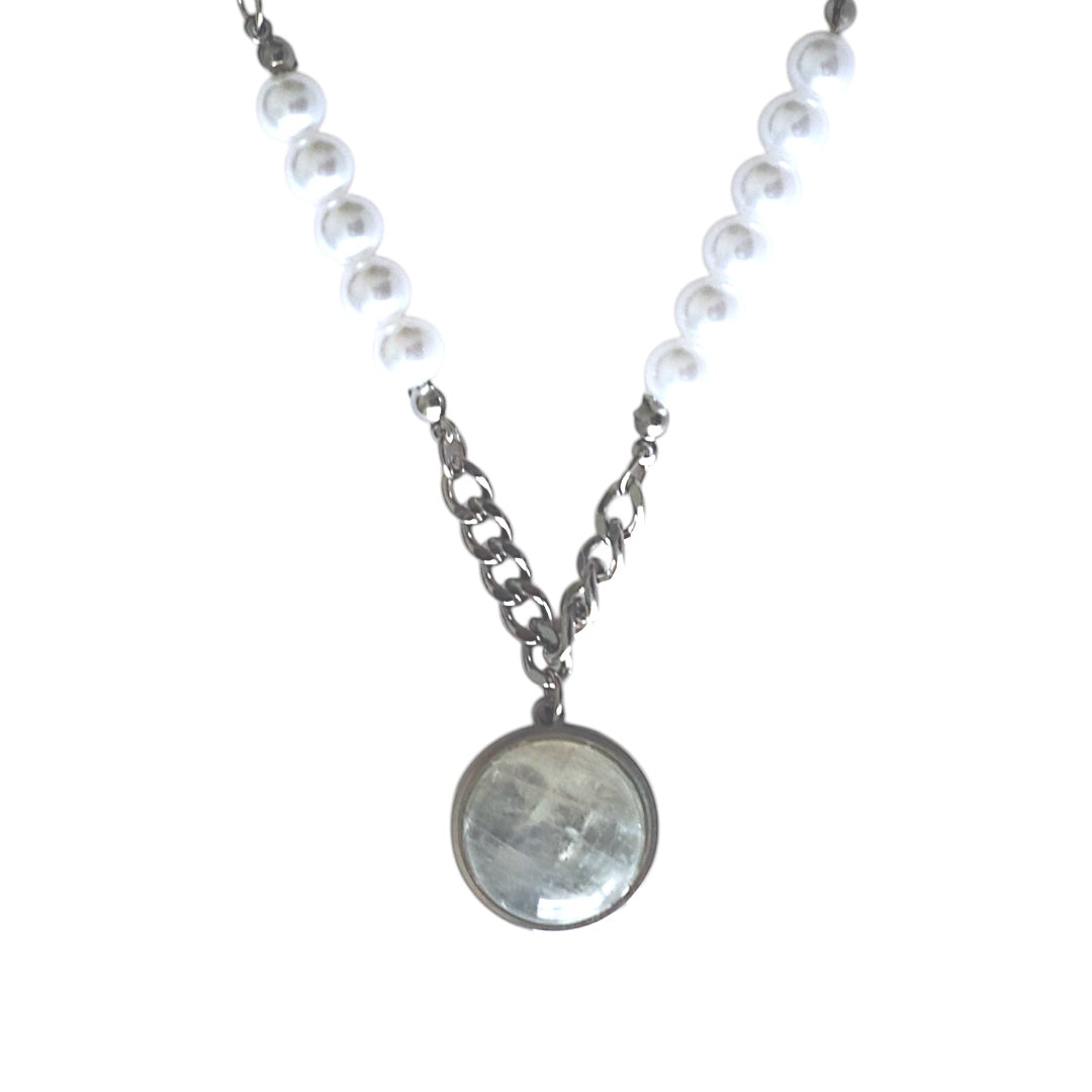 LUNAR DRIFT Rainbow Moonstone Cuban Chain & Pearl Necklace