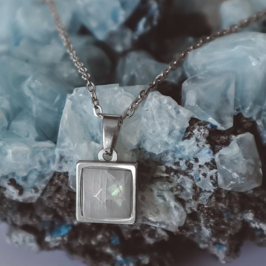VARG Rainbow Moonstone Square Necklace Silver