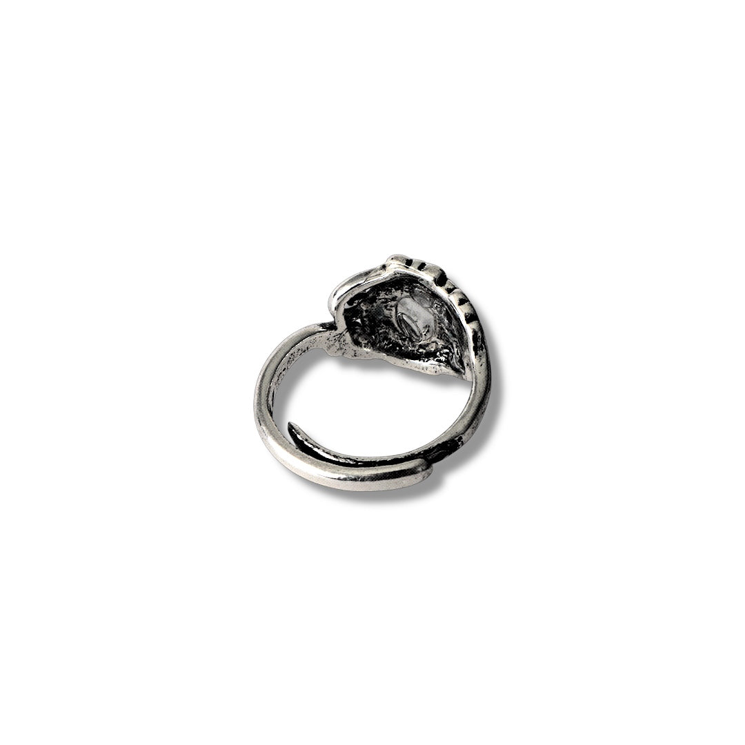 Bague ovale en argent avec pierre de lune facettée VINES