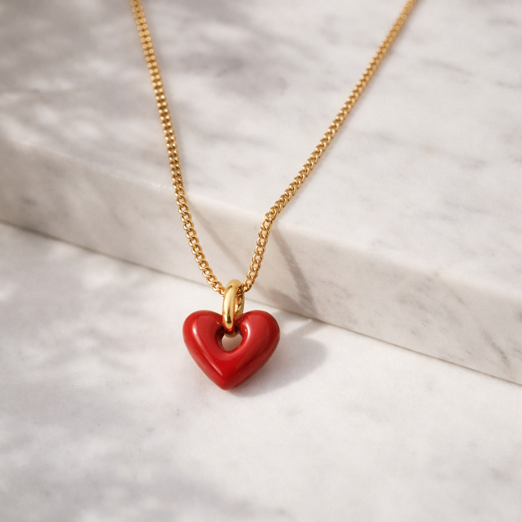 VELVET Red Heart Necklace Gold
