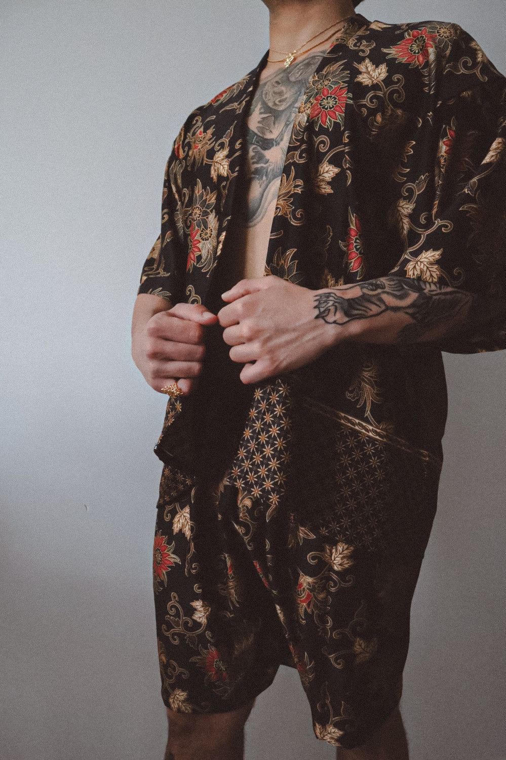 Black Gold Floral Silk Kimono Shorts Set Mens