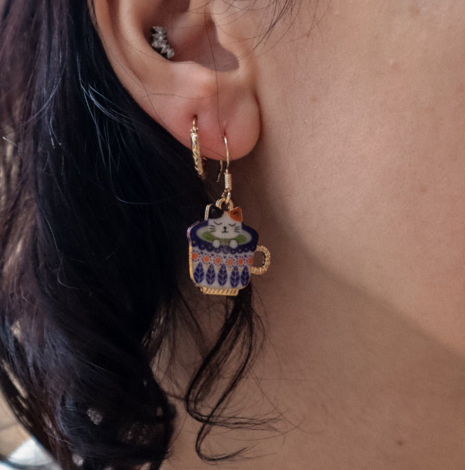 WHISKER Tricolour Cat Teacup Earrings Gold