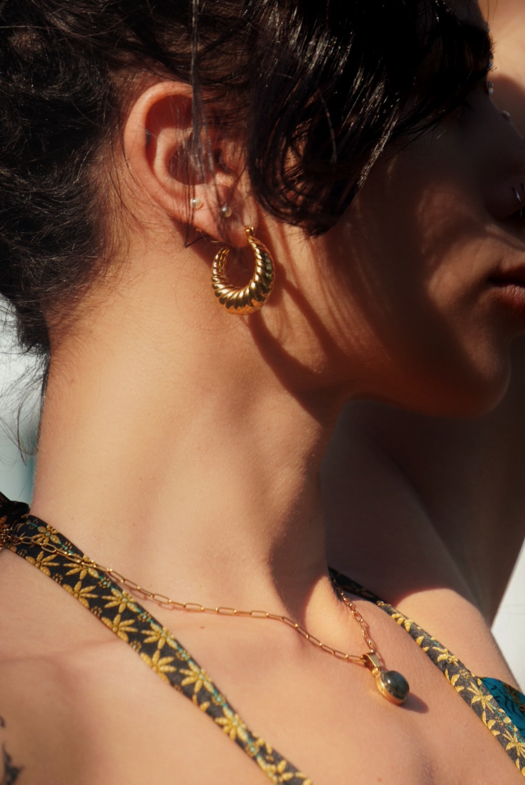 AZUL Blue Labradorite Paperclip Choker Gold