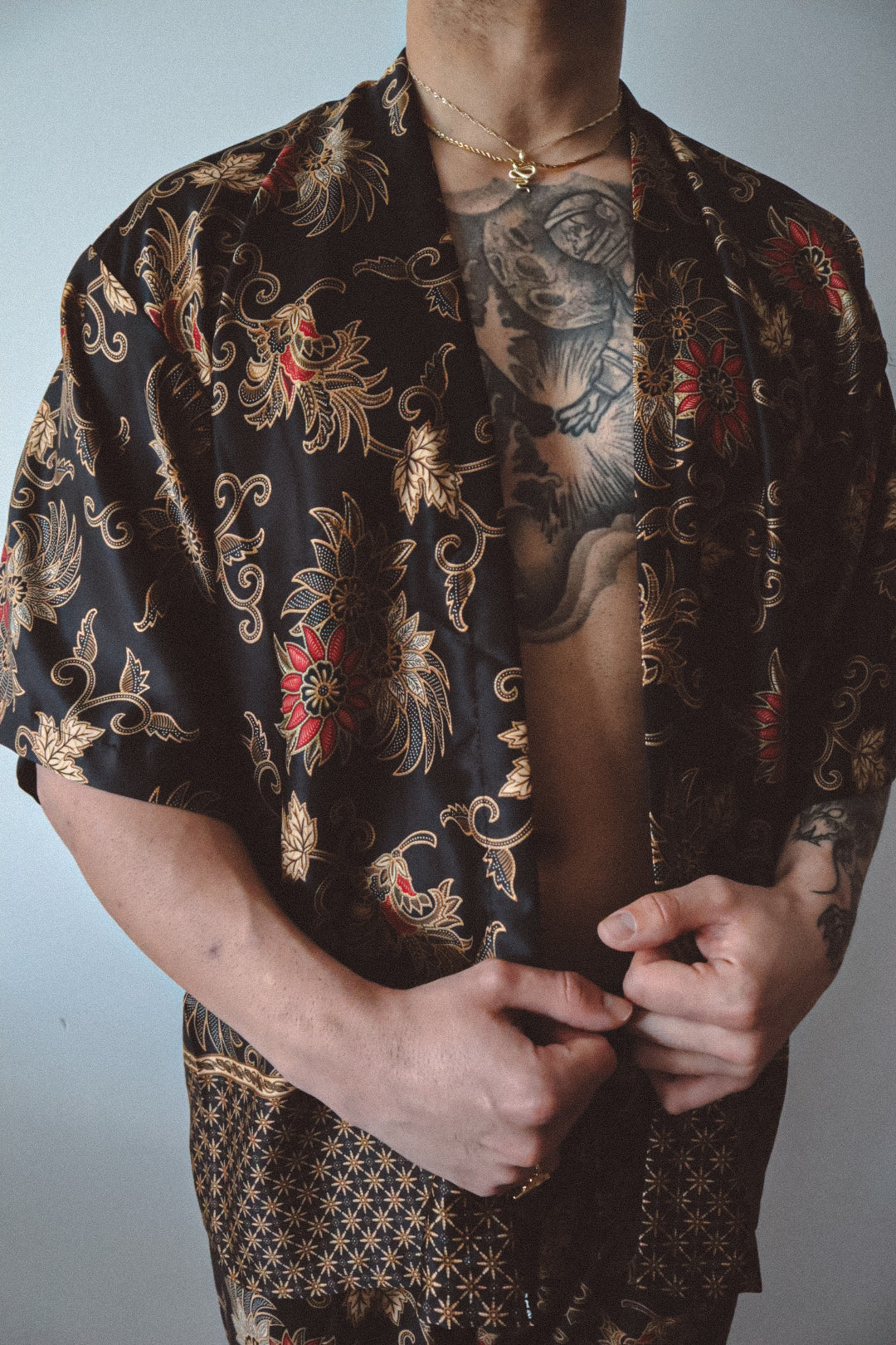 Black Gold Floral Silk Kimono Shorts Set Mens