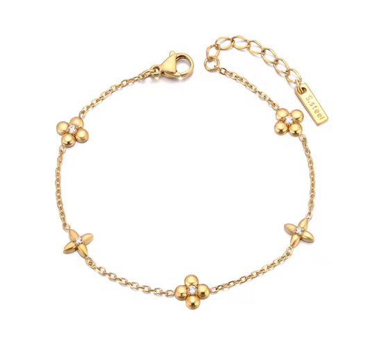 JARDIN Four Leaf Clover Cubic Zirconia Bracelet Gold