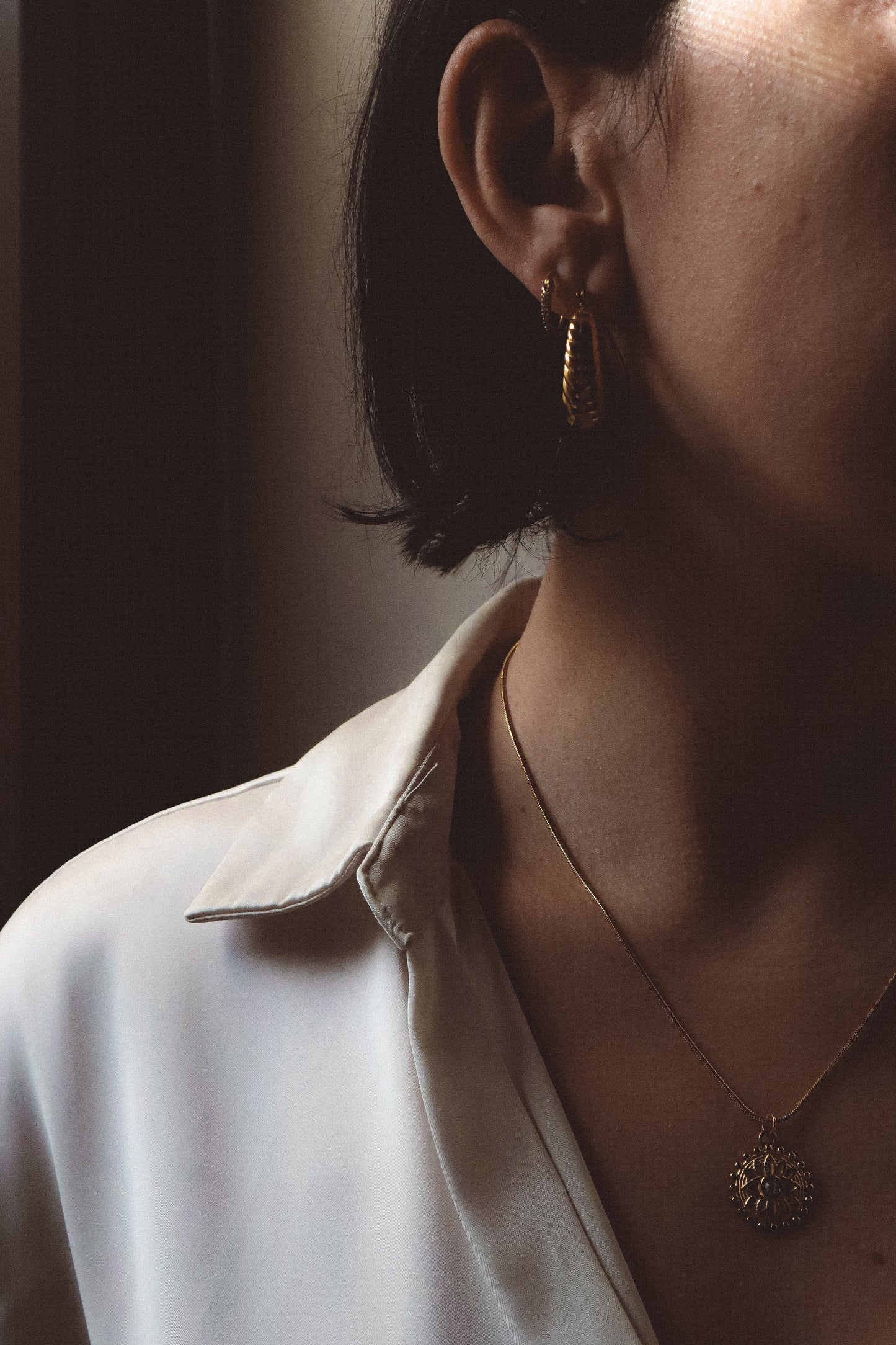 CONCH Hoop Earrings Gold