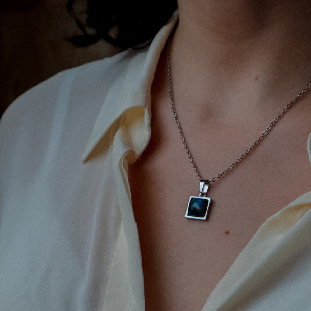 VARG Blue Labradorite Square Necklace Silver