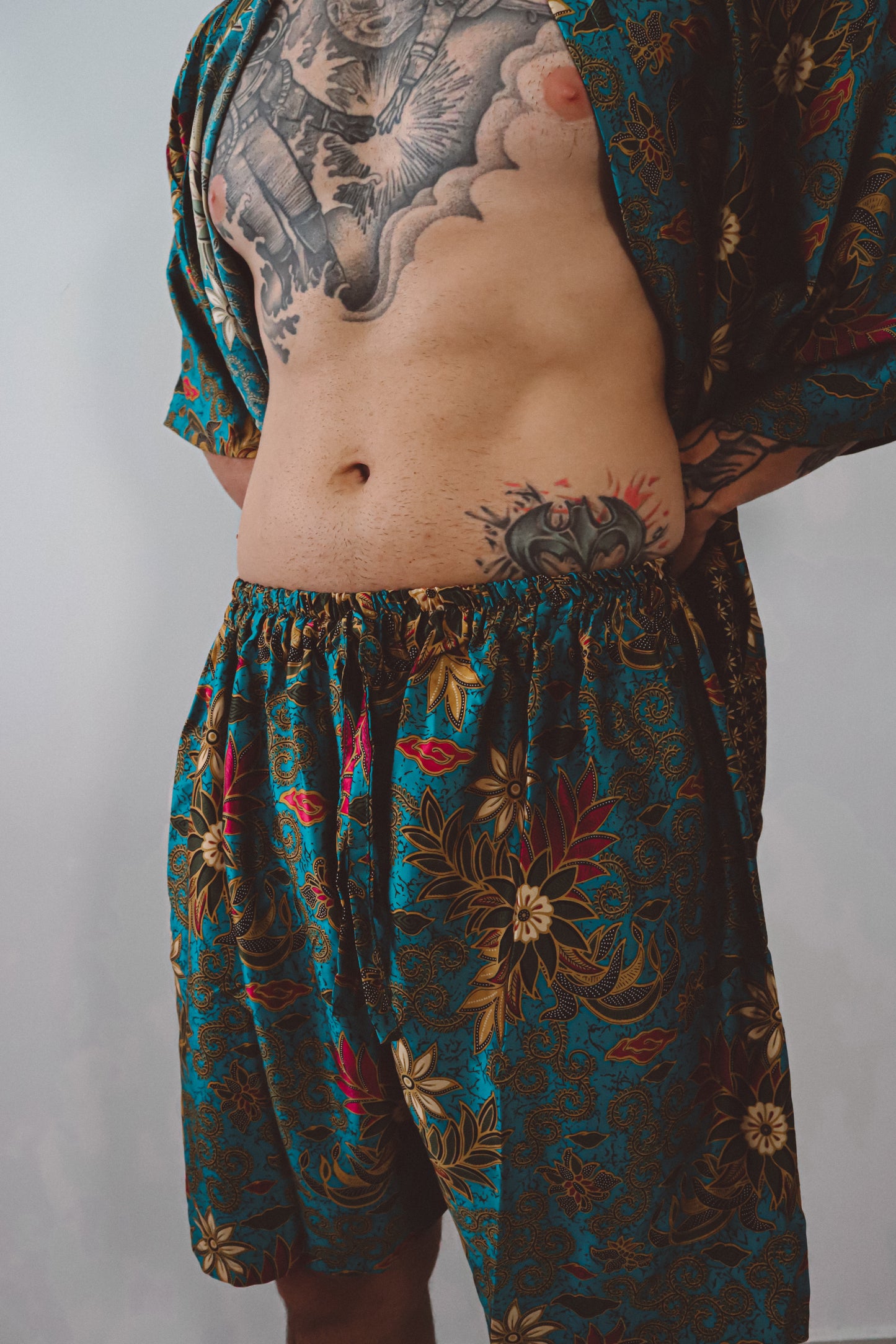 Ensemble kimono et short en soie bleu sarcelle pour homme