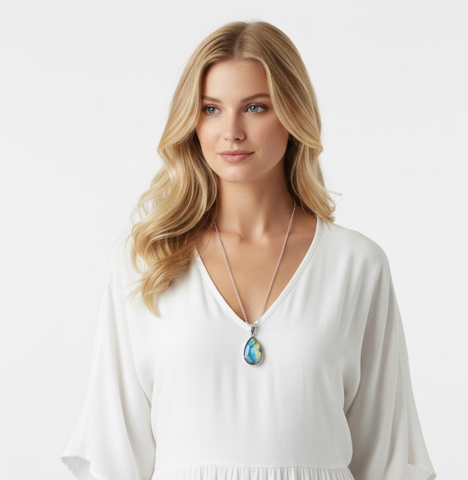 Labradorit-Halskette