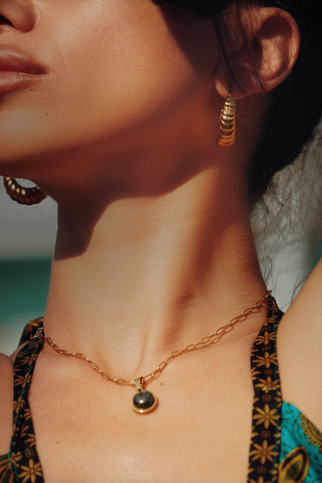 AZUL Blue Labradorite Paperclip Choker Gold