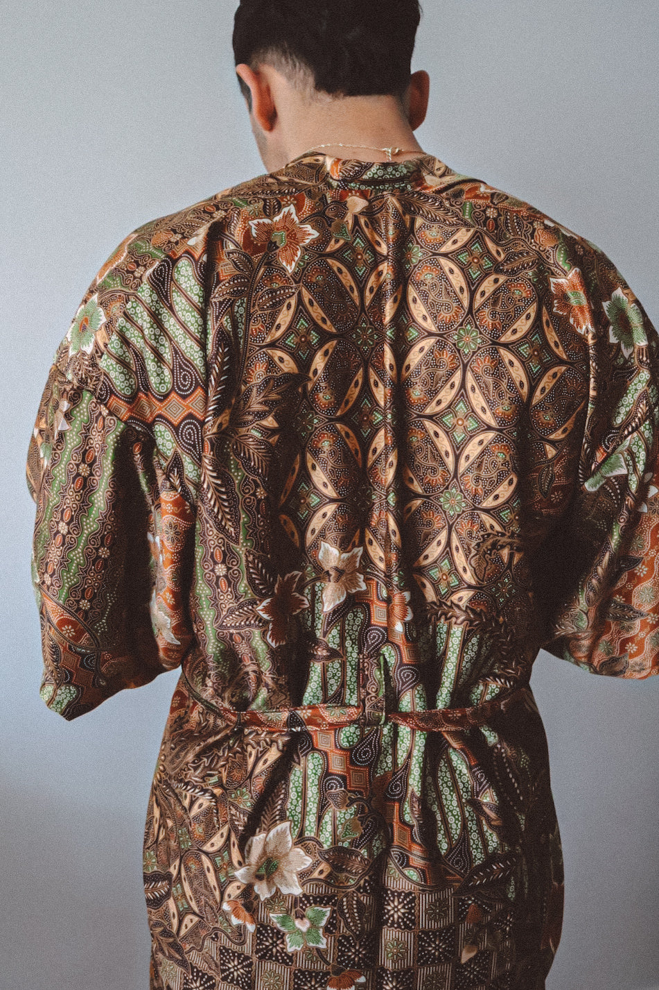EARTH NOMAD Brown Gold Silk Kimono and Shorts Set Mens
