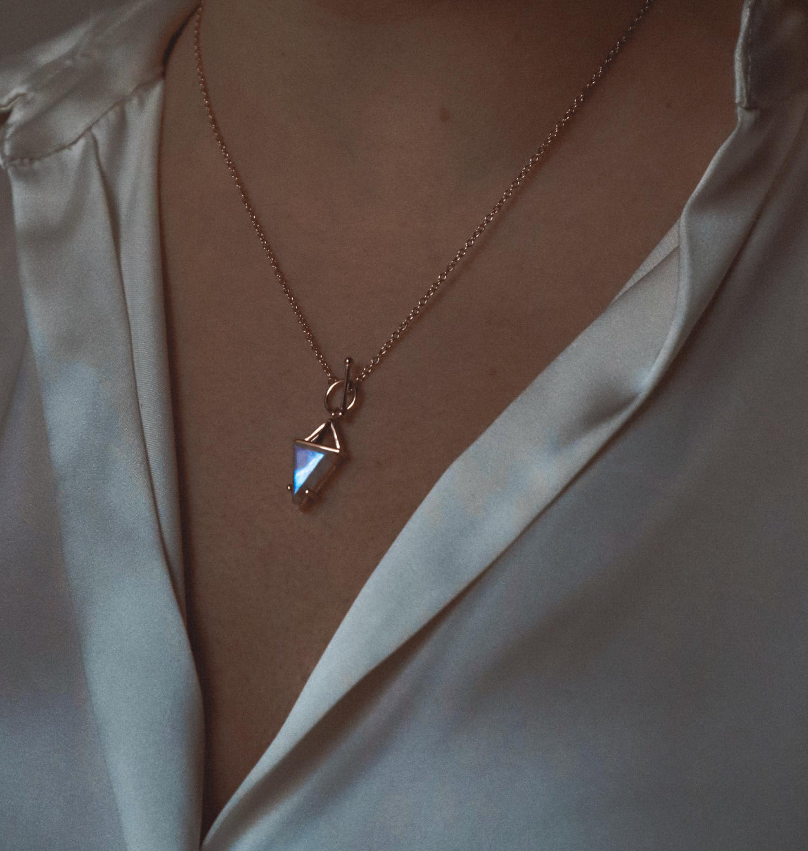 KALI Moonstone Pencil T Lock Necklace Rose Gold 925 Silver