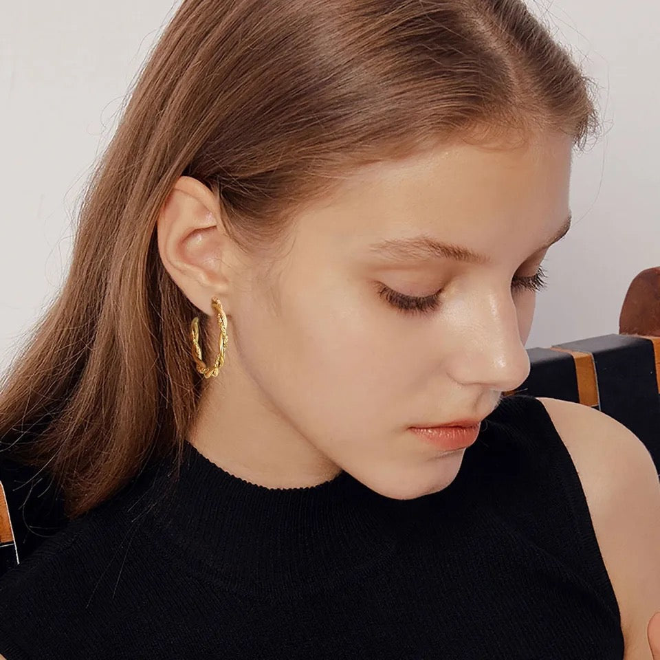 RIYA Twist Hoop Earrings - Gold and Silver
