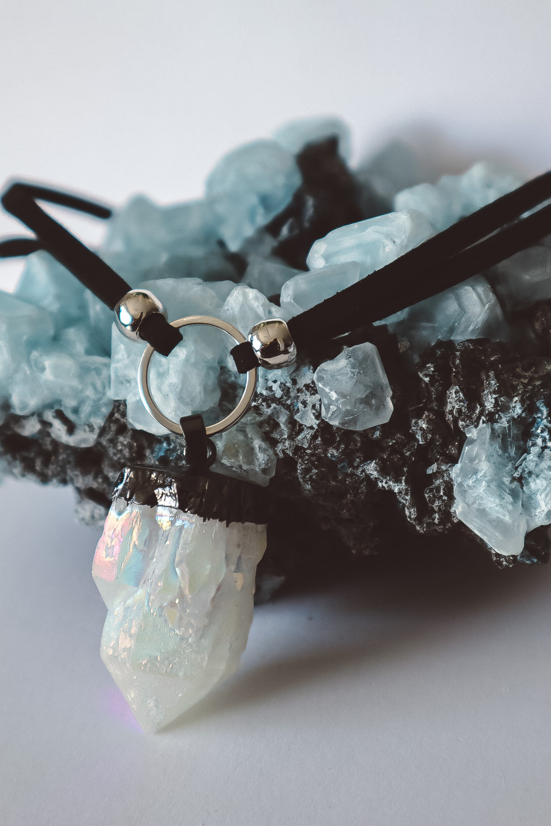 Regenbogen-Engel-Aura-Quarz-Silber-O-Ring-Halsband