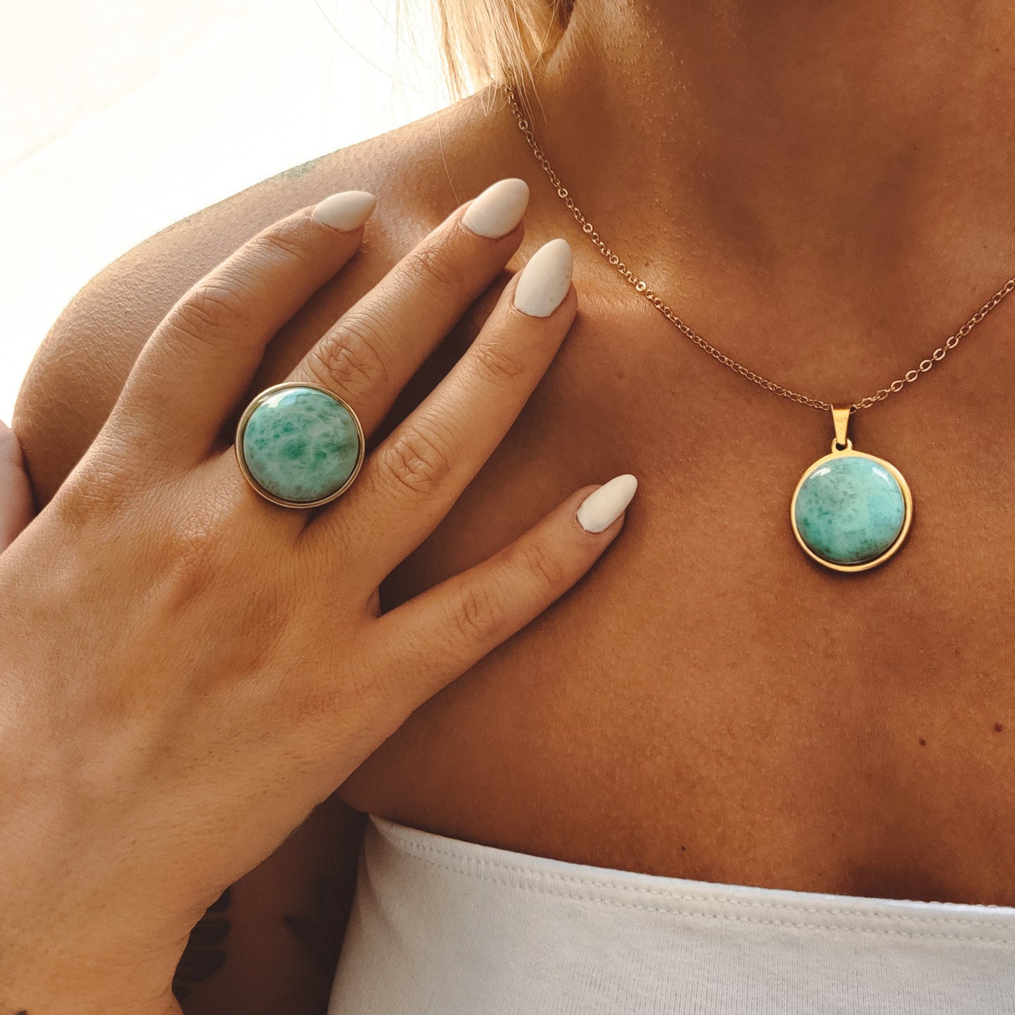 SAYA Statement-Halskette mit Larimar-Anhänger, Silber