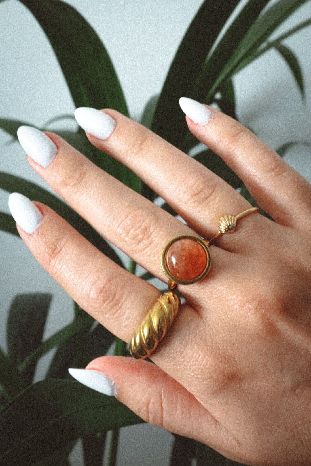 sunstone ring, sunstone jewellery, sunstone jewelry, gold sunstone ring, round natural sunstone ring