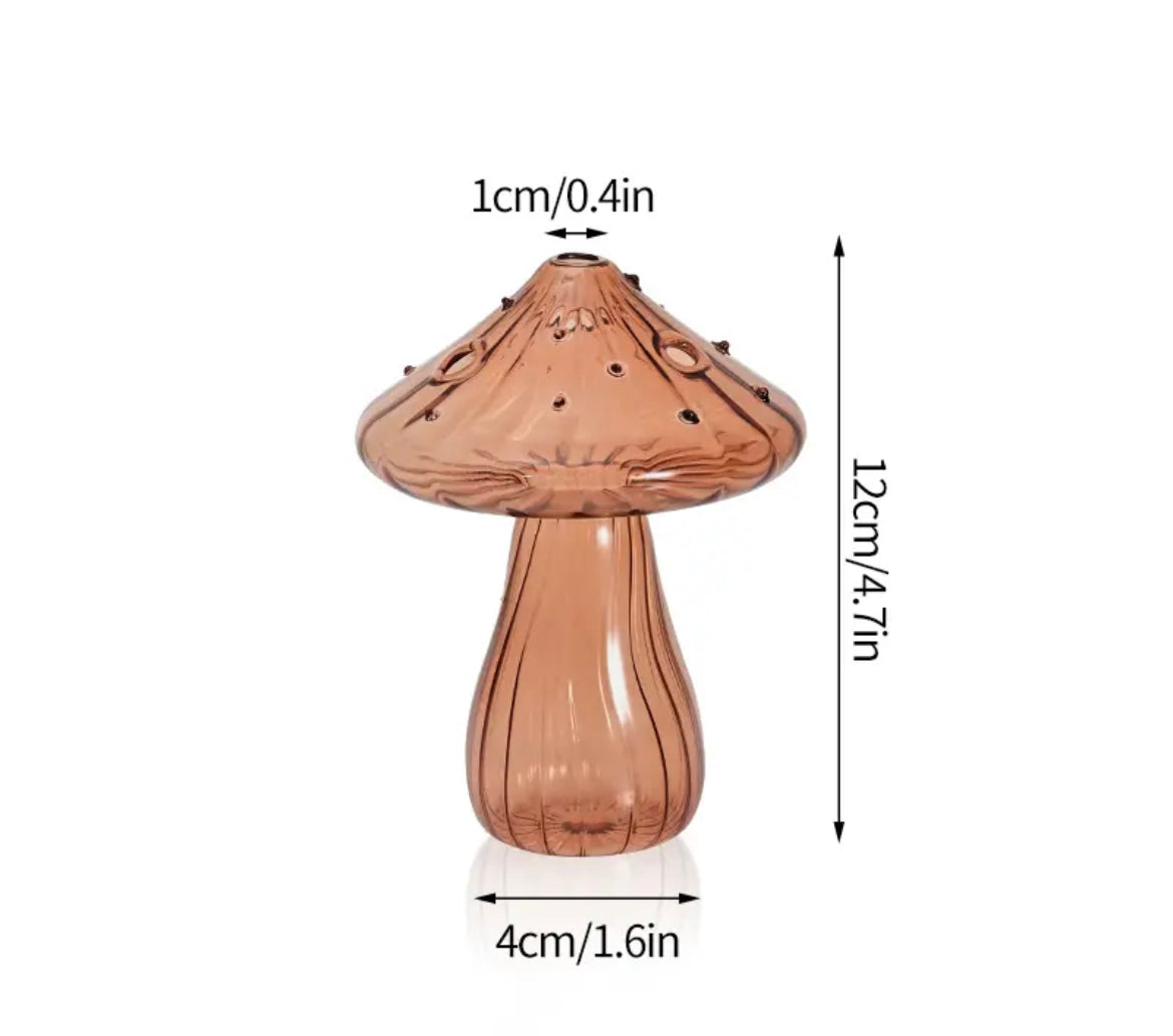 Vase en verre à décor de champignons