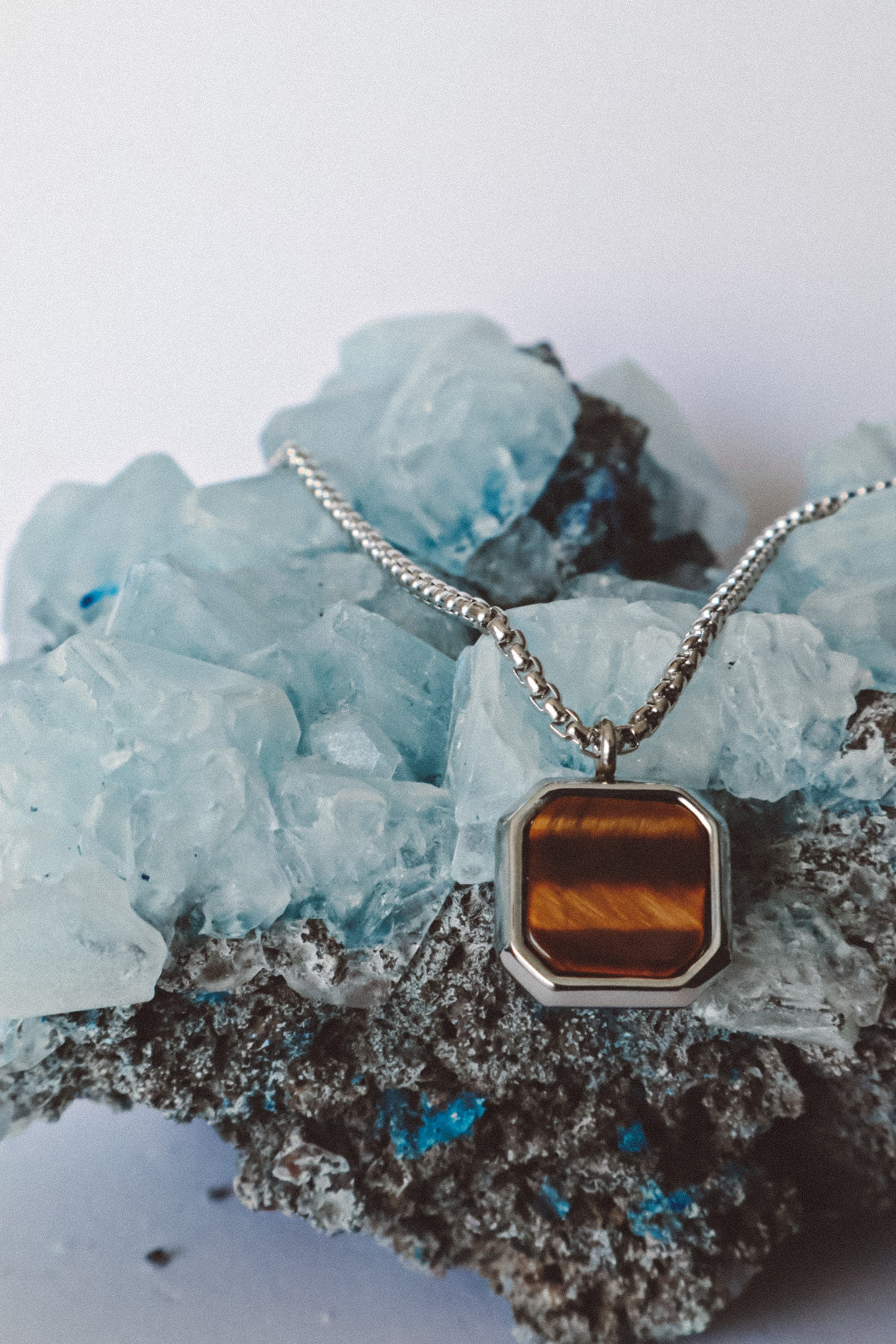 Collier Chaîne à Pendentif Oeil de Tigre - Argent