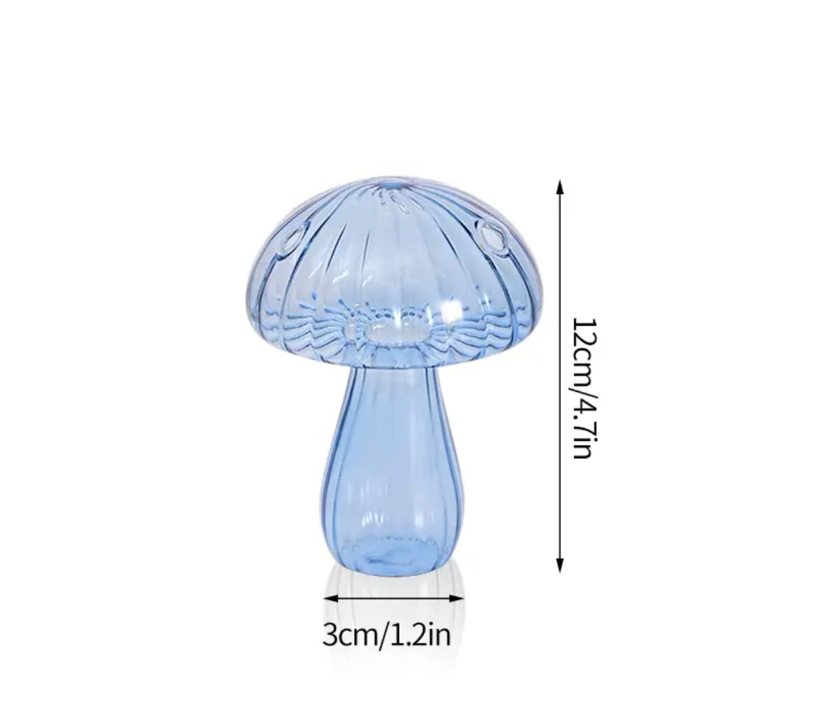 Vase en verre à décor de champignons