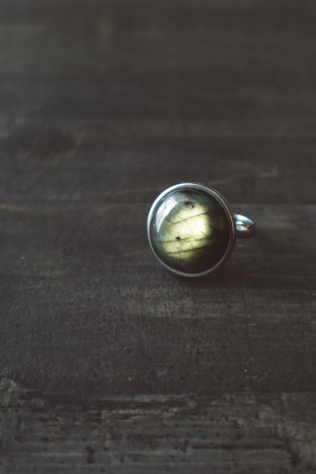 labradorite jewelry , labradorite ring , green labradorite meaning, labradorite benefits, labradorite engagement rings, labradorite gemstone rings,