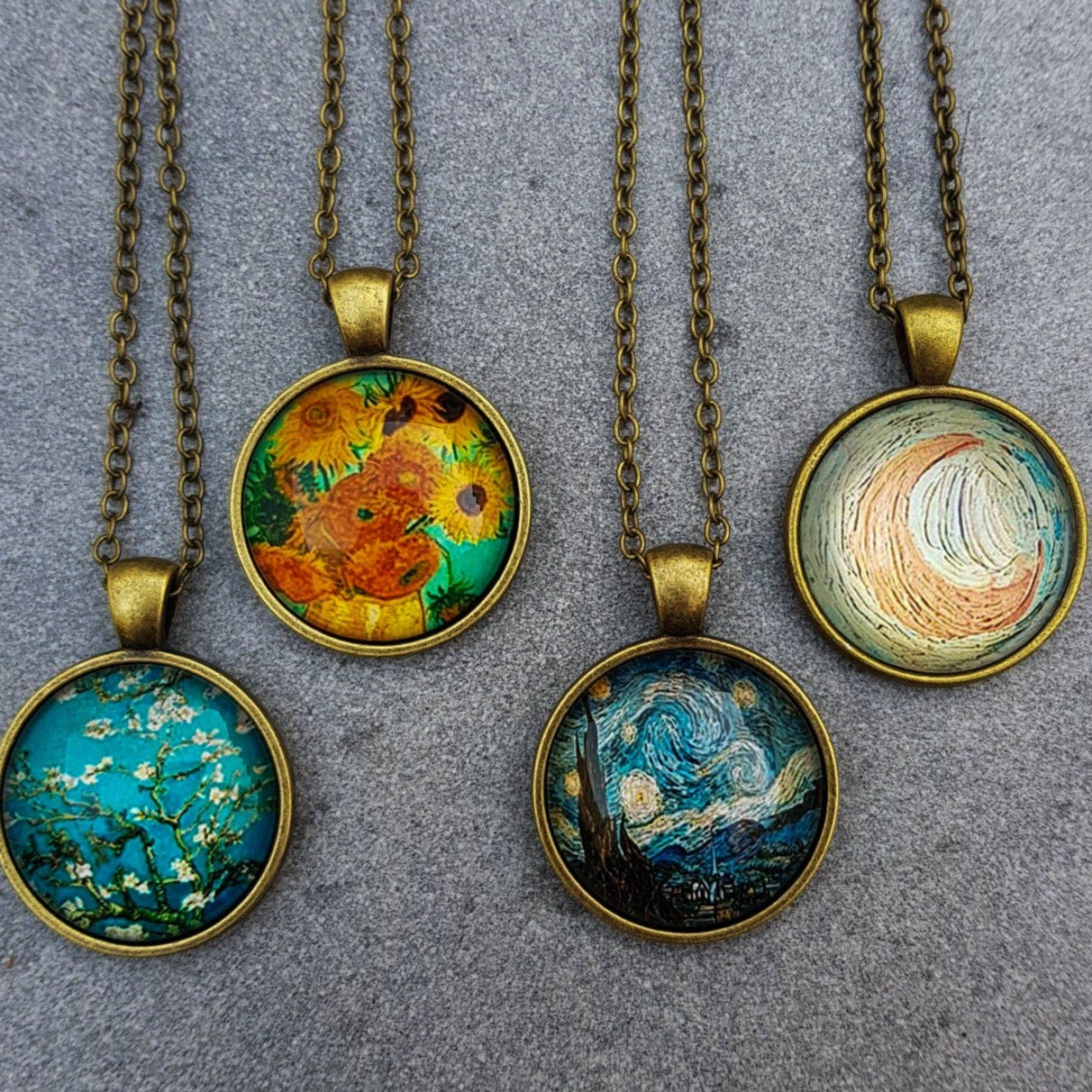 RELIC Vincent Van Gogh Art Prints Pendant Necklaces Bronze