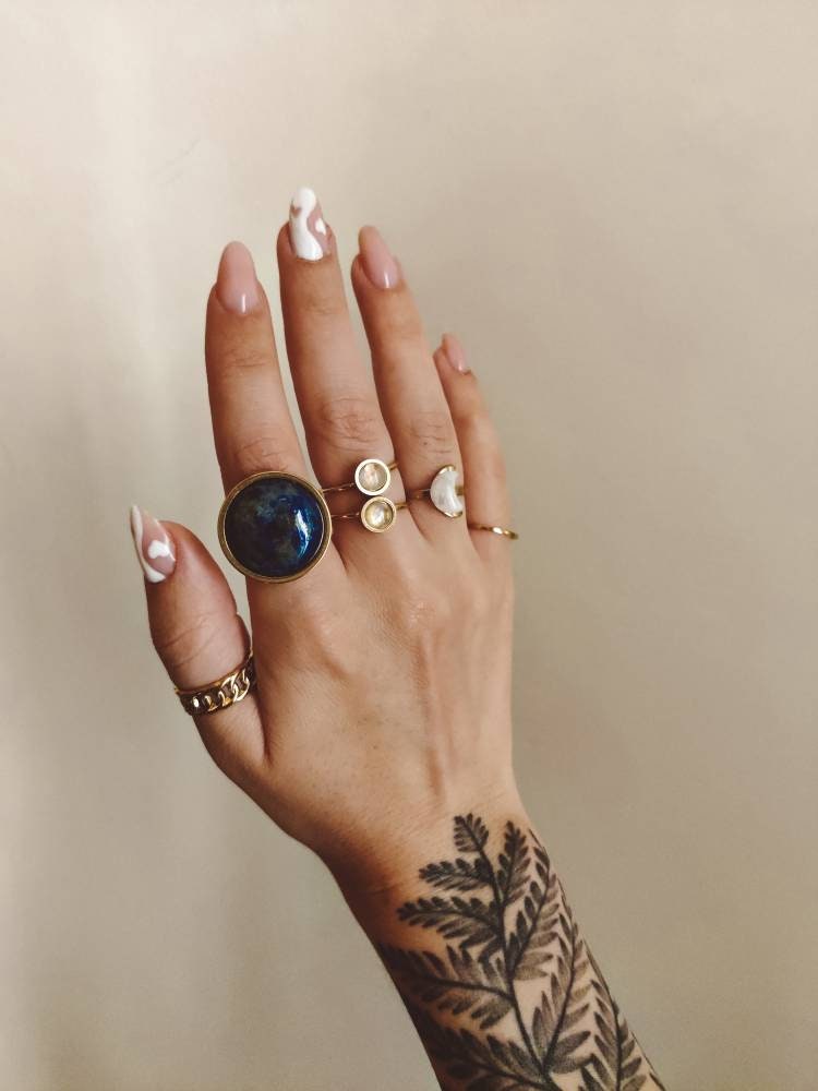 ODESSA Rainbow Moonstone Ring Gold