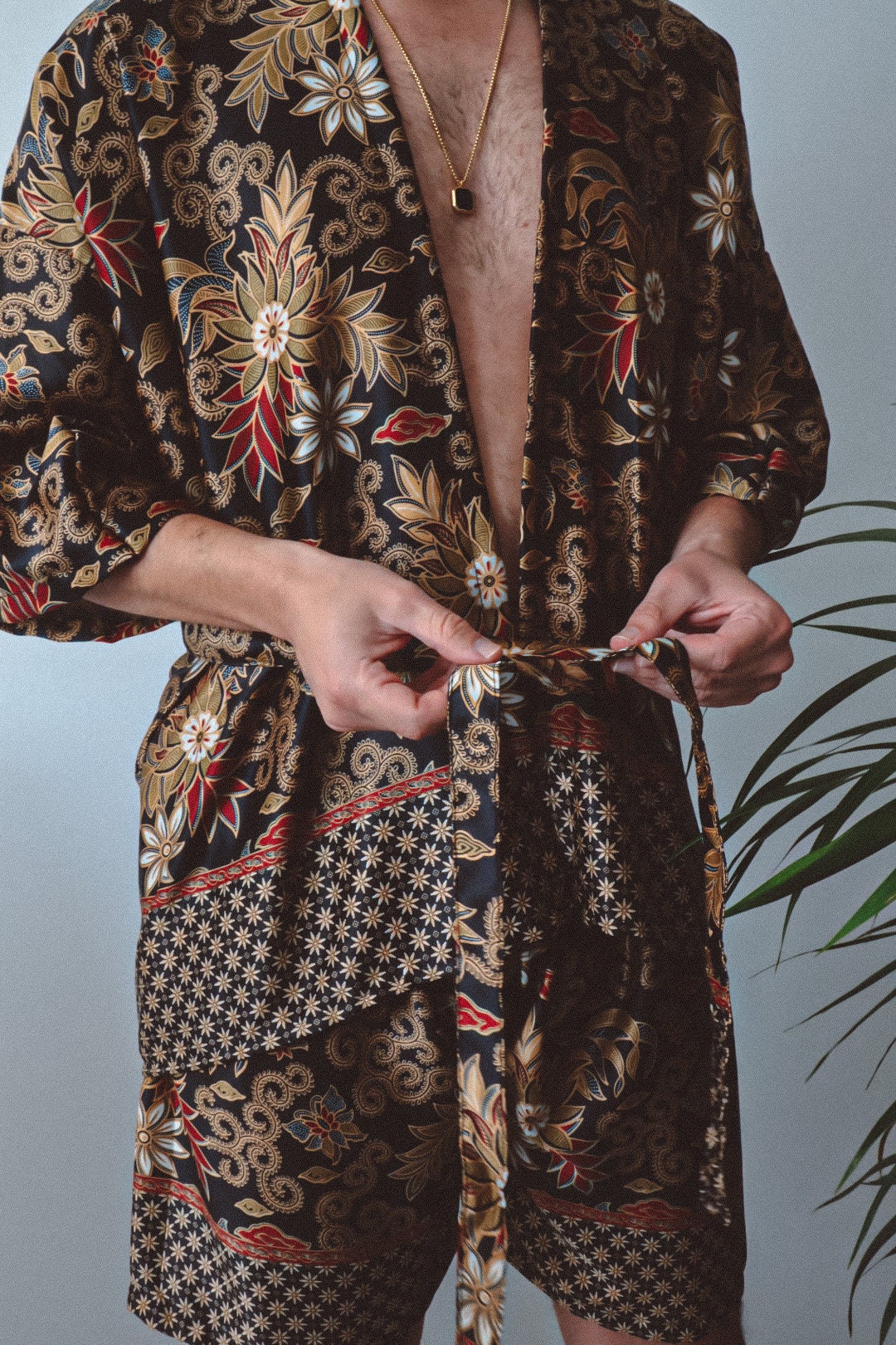 Black Gold Floral Silk Kimono Shorts Set Mens - Lotus