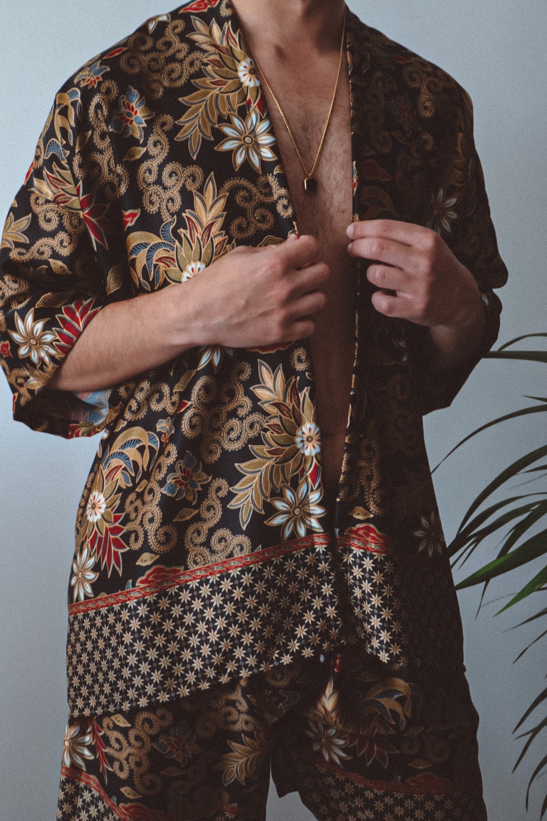 Black Gold Floral Silk Kimono Shorts Set Mens - Lotus
