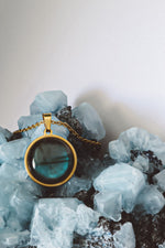 Load image into Gallery viewer, Blue Labradorite Statement Pendant Necklace - Gold
