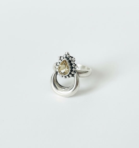 Bague croissant de lune en citrine à facettes RISE en argent
