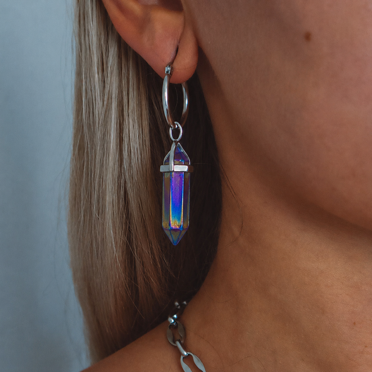 CERCLE Titanium Quartz Hoop Earrings Silver