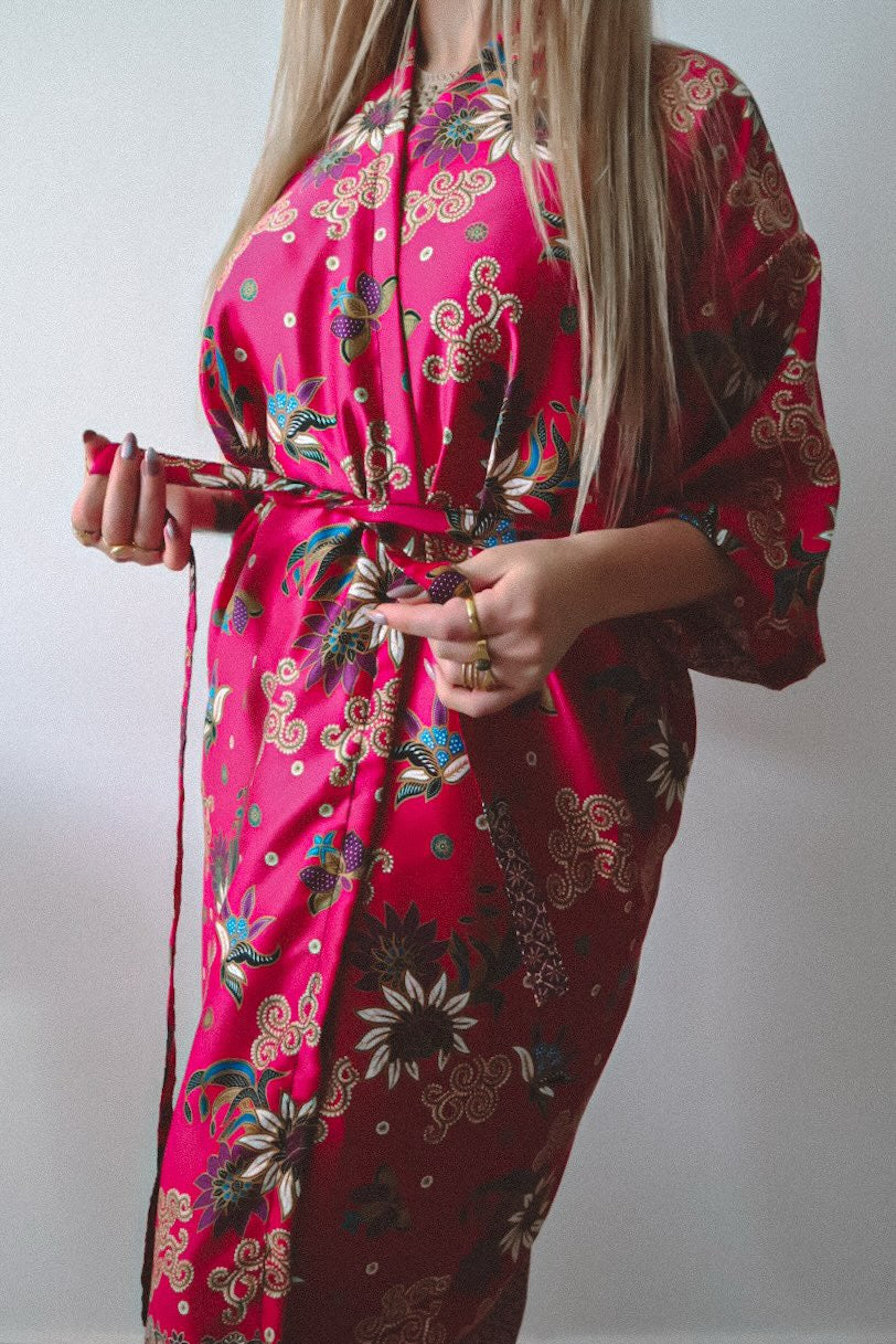 PLUMERIA Pink Floral Silk Kimono Robe