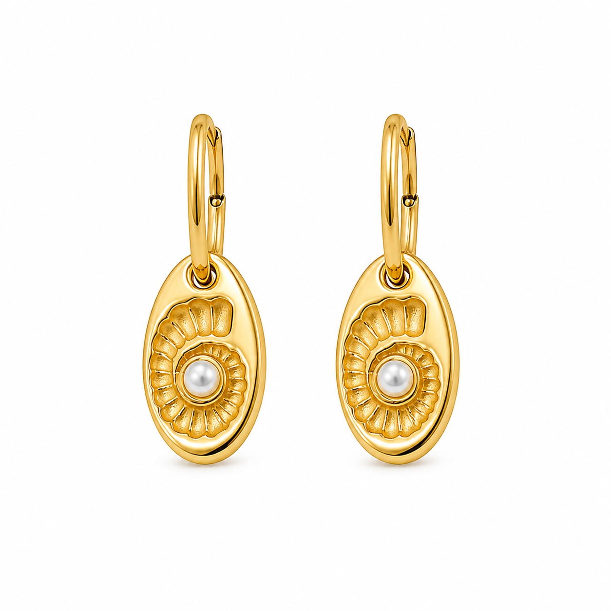 SOLENE Pearl Shell Earrings Gold