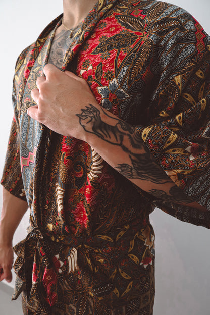 Ensemble kimono et short en soie à fleurs rouges, jaunes et bleues pour homme