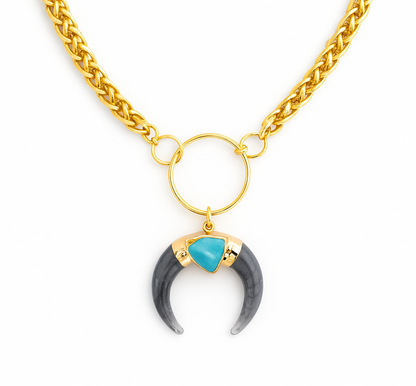 Collier ras du cou avec anneau en corne