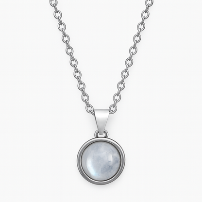 Halskette mit minimalistischem Regenbogen-Mondstein-Anhänger – Silber/Gold