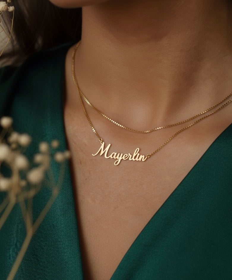 Personalized Name Modern Script Font Box Chain Necklace Gold