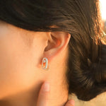 Carica l&#39;immagine nel visualizzatore di Gallery, MEI Zircon Stud Earrings Gold
