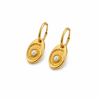 SOLENE Pearl Shell Earrings Gold