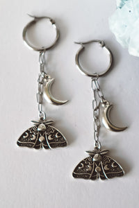 NUIT Moon Moth Charm Chain Earrings Silver