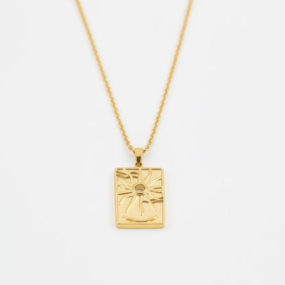 SUNSCAPE Sun Tarot Card Charm Pendant Necklace Gold