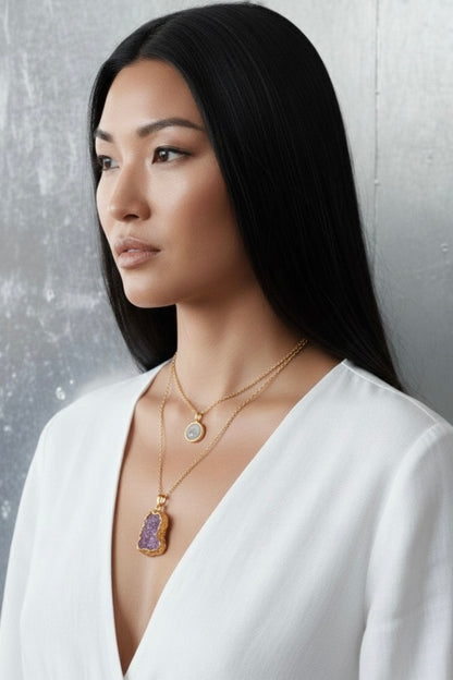 Collier pendentif AMARA en améthyste brute et or